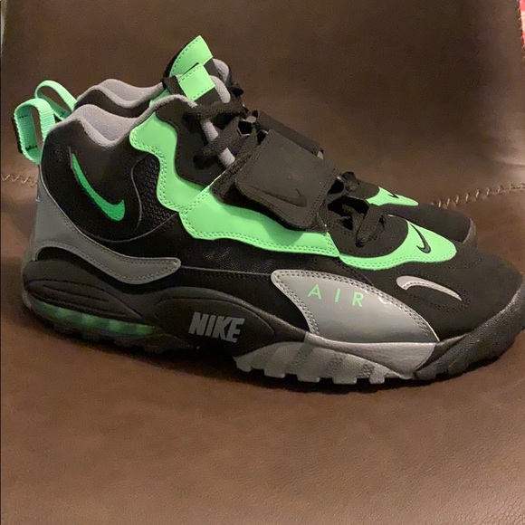 nike air turf shoes